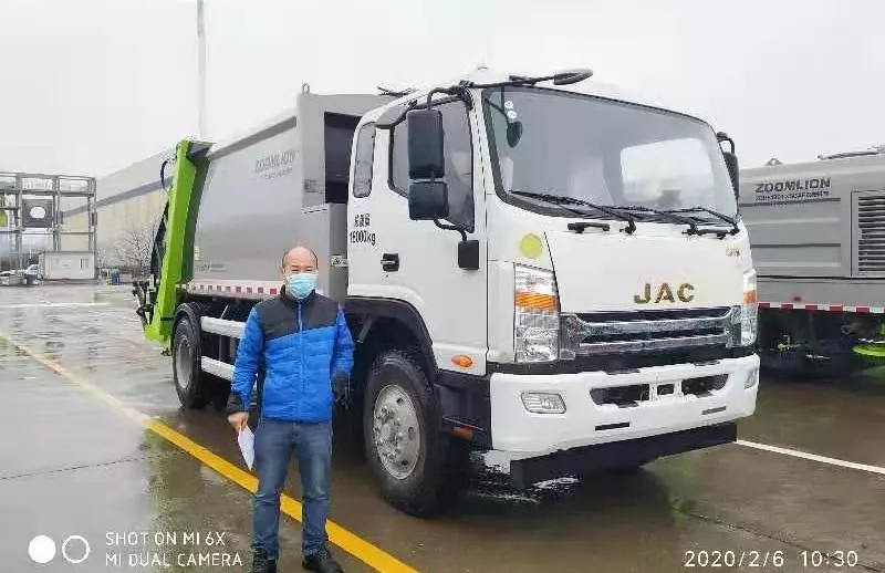 特殊垃圾密关收运，坚定打赢人民战“疫”